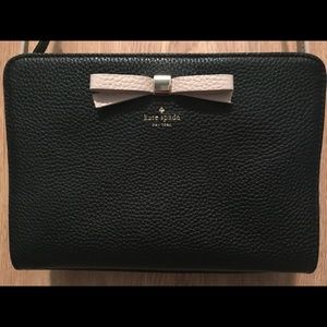 Small kate spade crossbody purse - used once